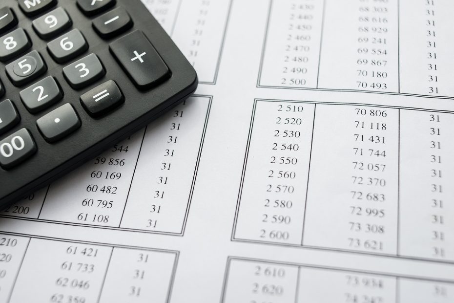 Common Errors Students Make in H2 Maths Statistics Questions